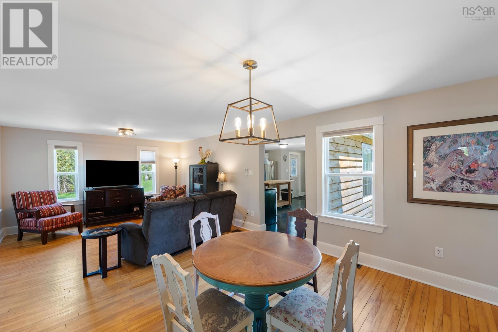 1313 Clementsport Road - 25