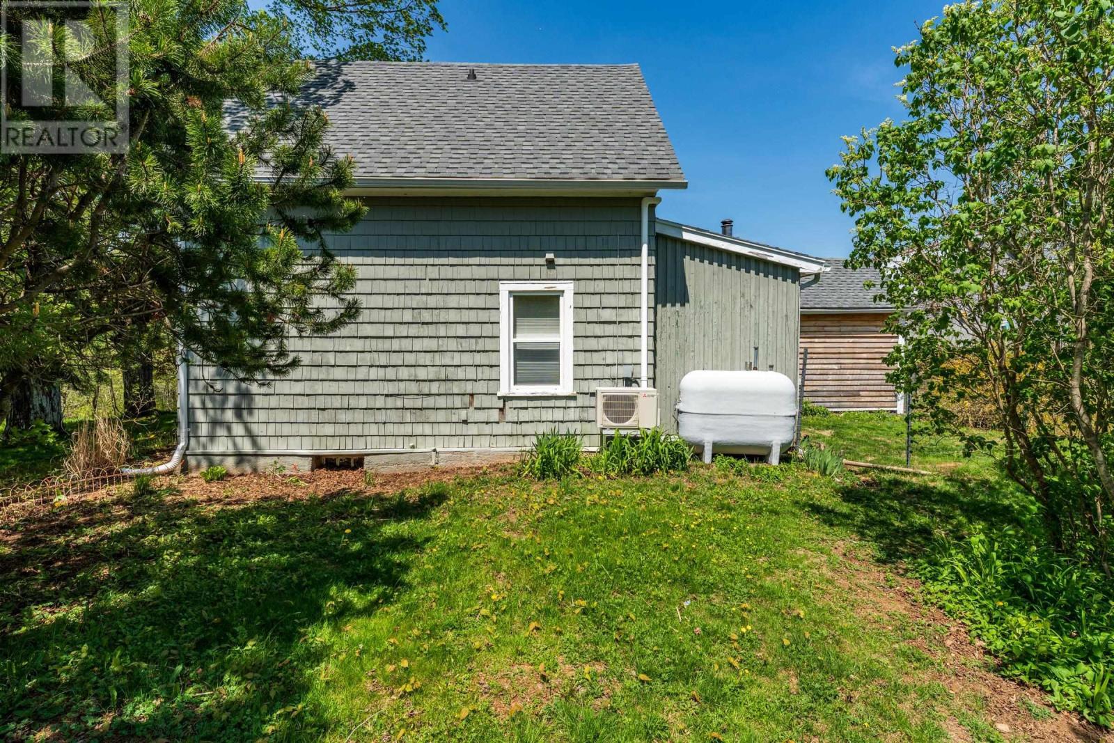 1313 Clementsport Road - 45