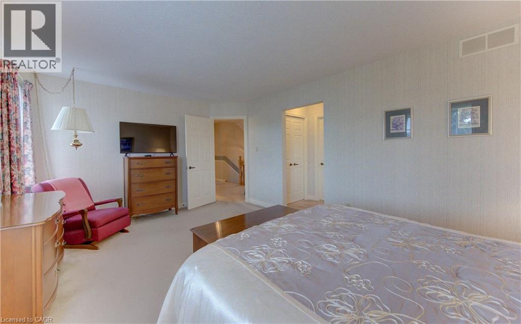 298 ROXTON Drive - 19