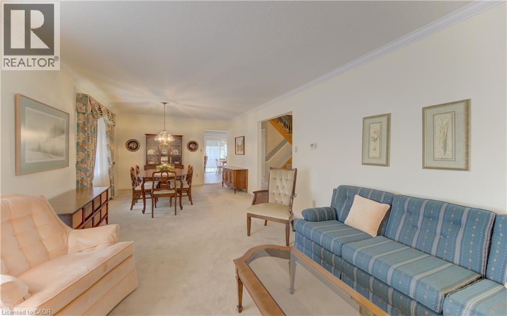 298 ROXTON Drive - 5
