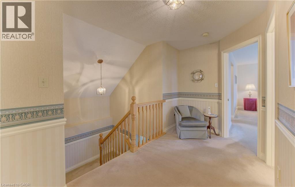 298 ROXTON Drive - 16
