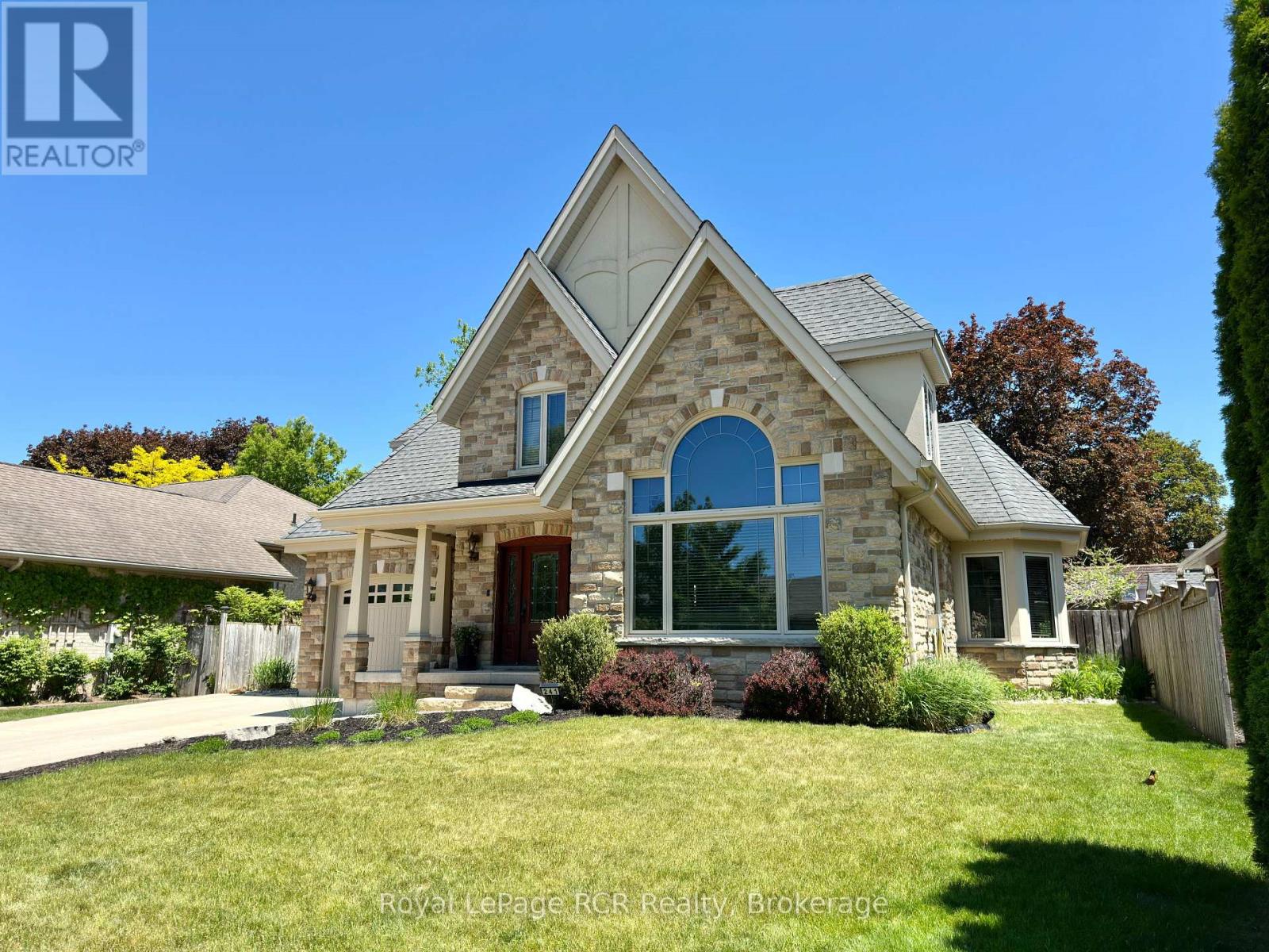 241 4TH STREET CRESCENT - 3