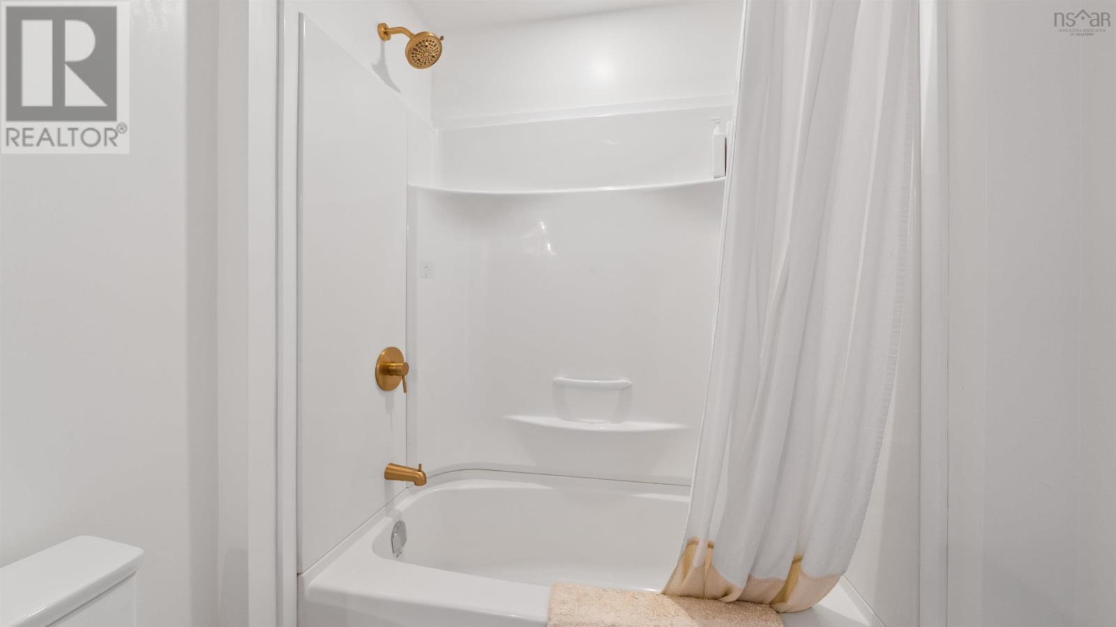 3541 Clam Harbour Road - 34