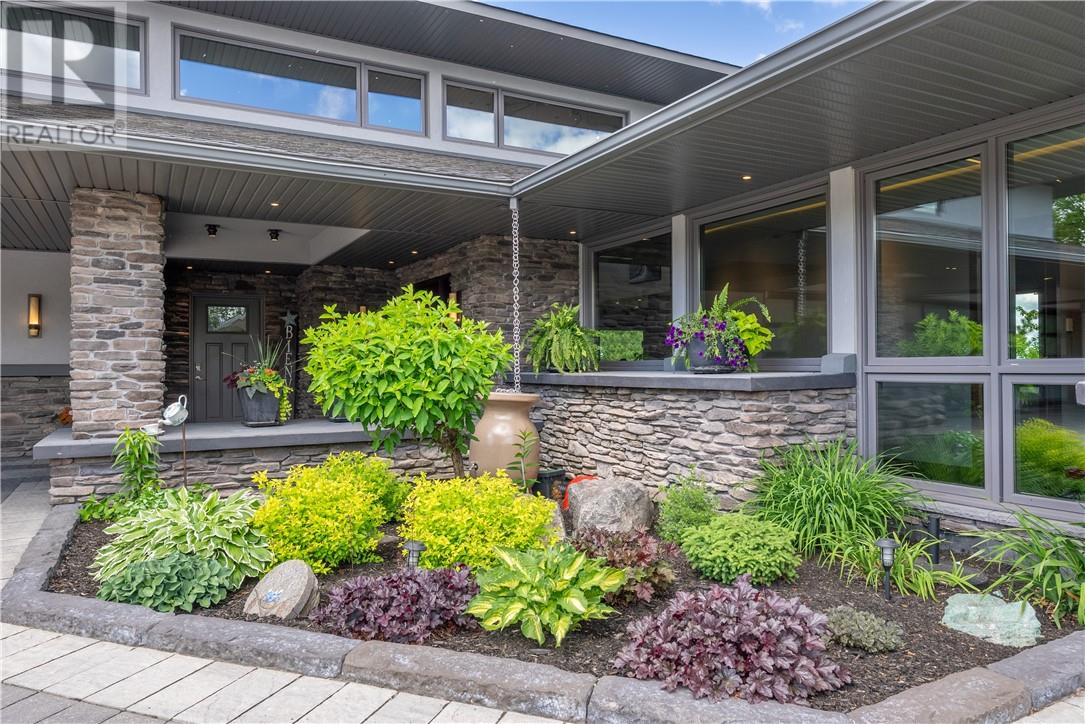 2981 Valleyview Road, Blezard Valley — photo 3