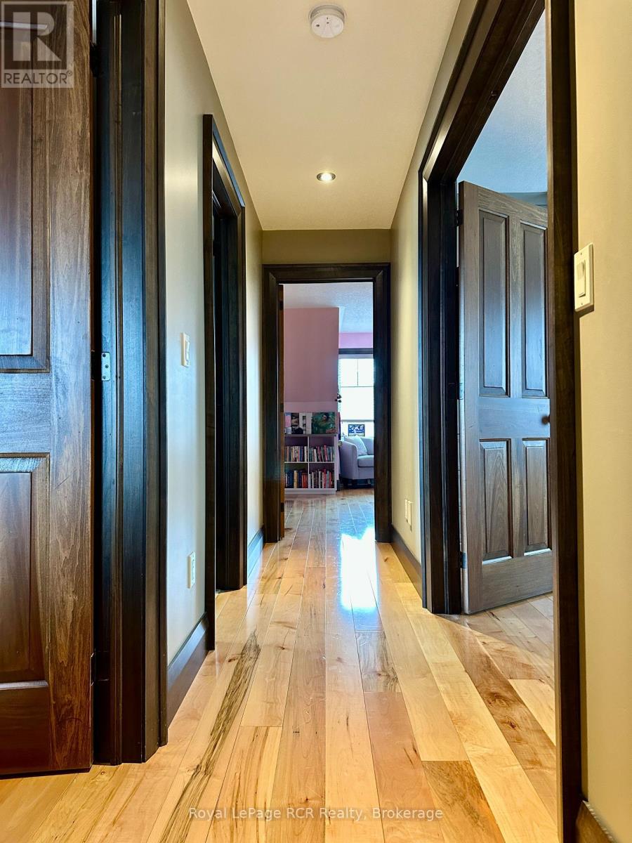 241 4TH STREET CRESCENT - 25