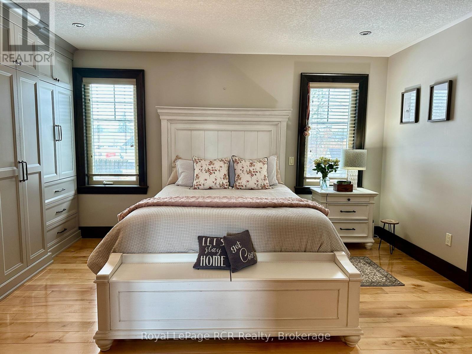 241 4TH STREET CRESCENT - 33