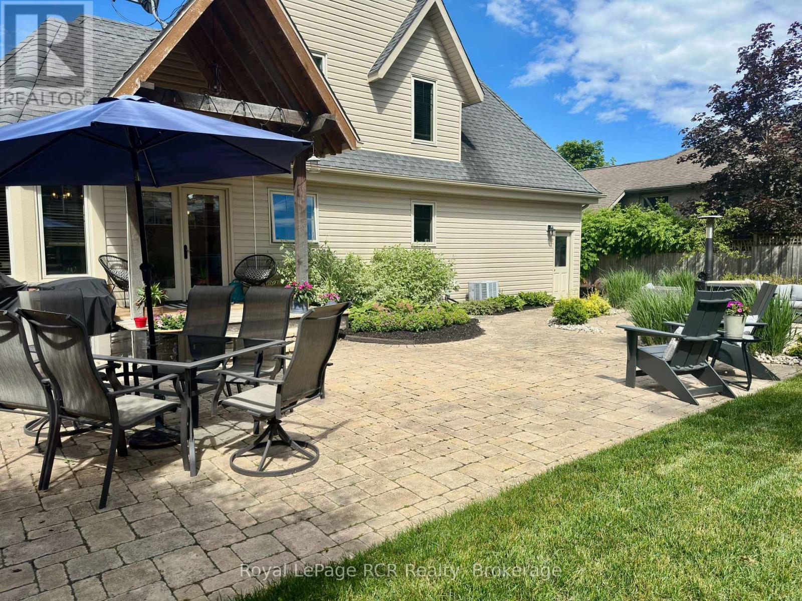 241 4TH STREET CRESCENT - 7