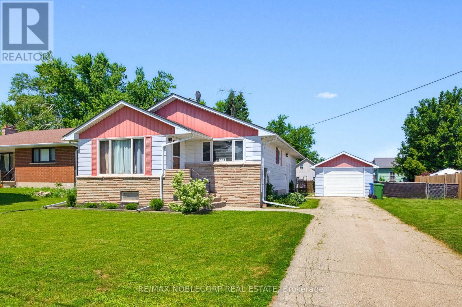 331 VICTORIA STREET W - 2