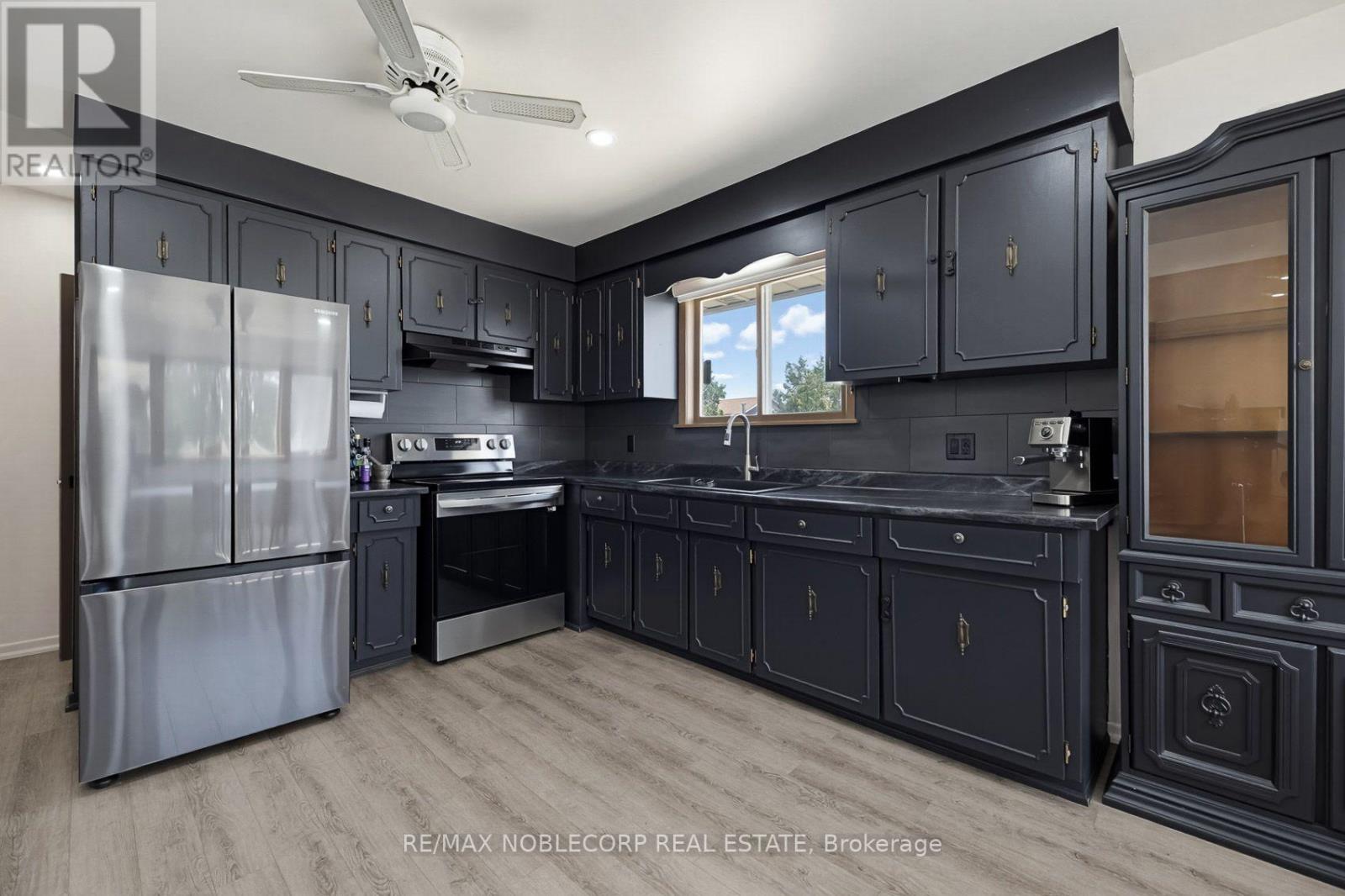 331 VICTORIA STREET W - 6