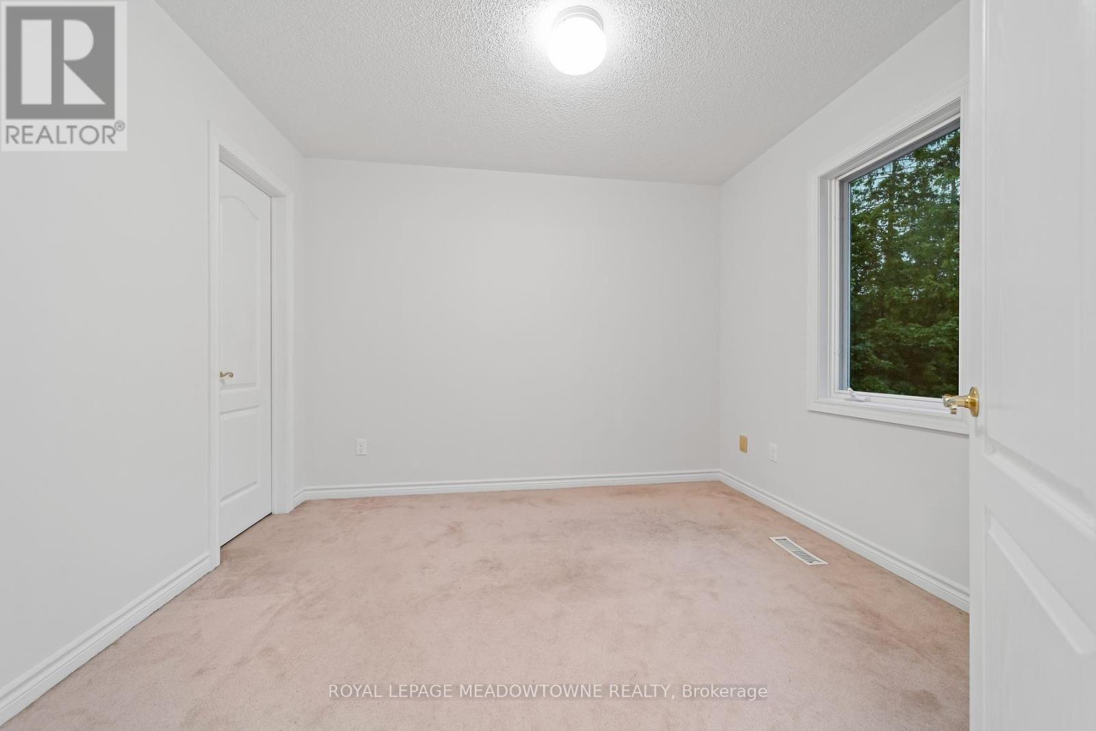 #11 76 RIVER DRIVE - 17