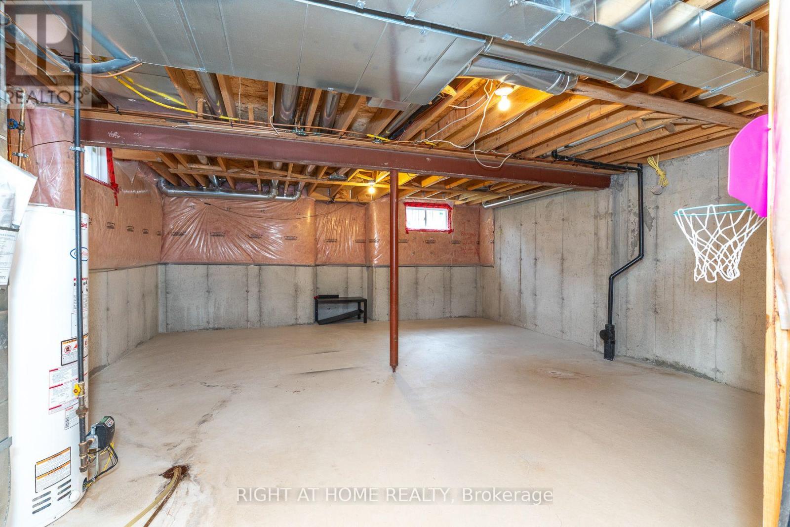 4694 THOMAS ALTON BOULEVARD - 40