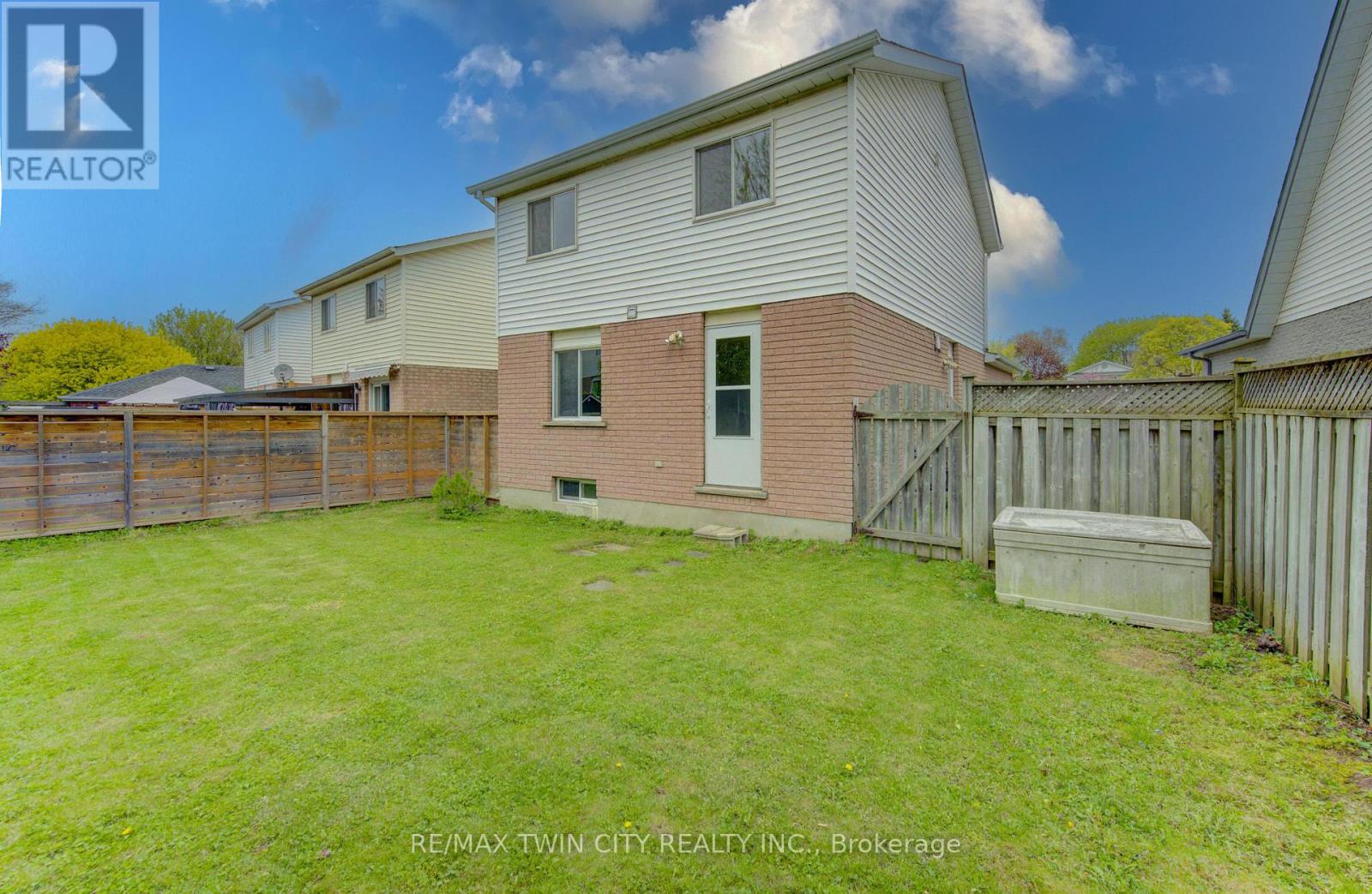 38 CASSIDY COURT - 26