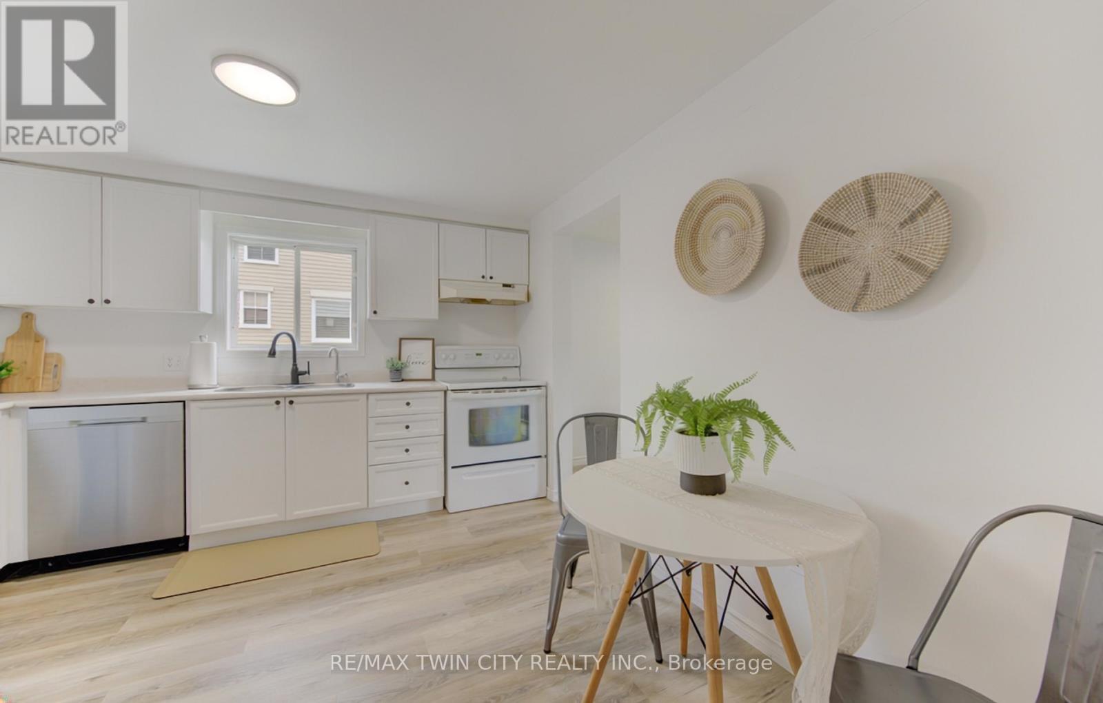 38 CASSIDY COURT - 3
