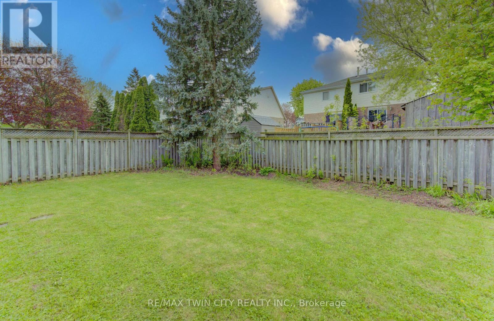 38 CASSIDY COURT - 28