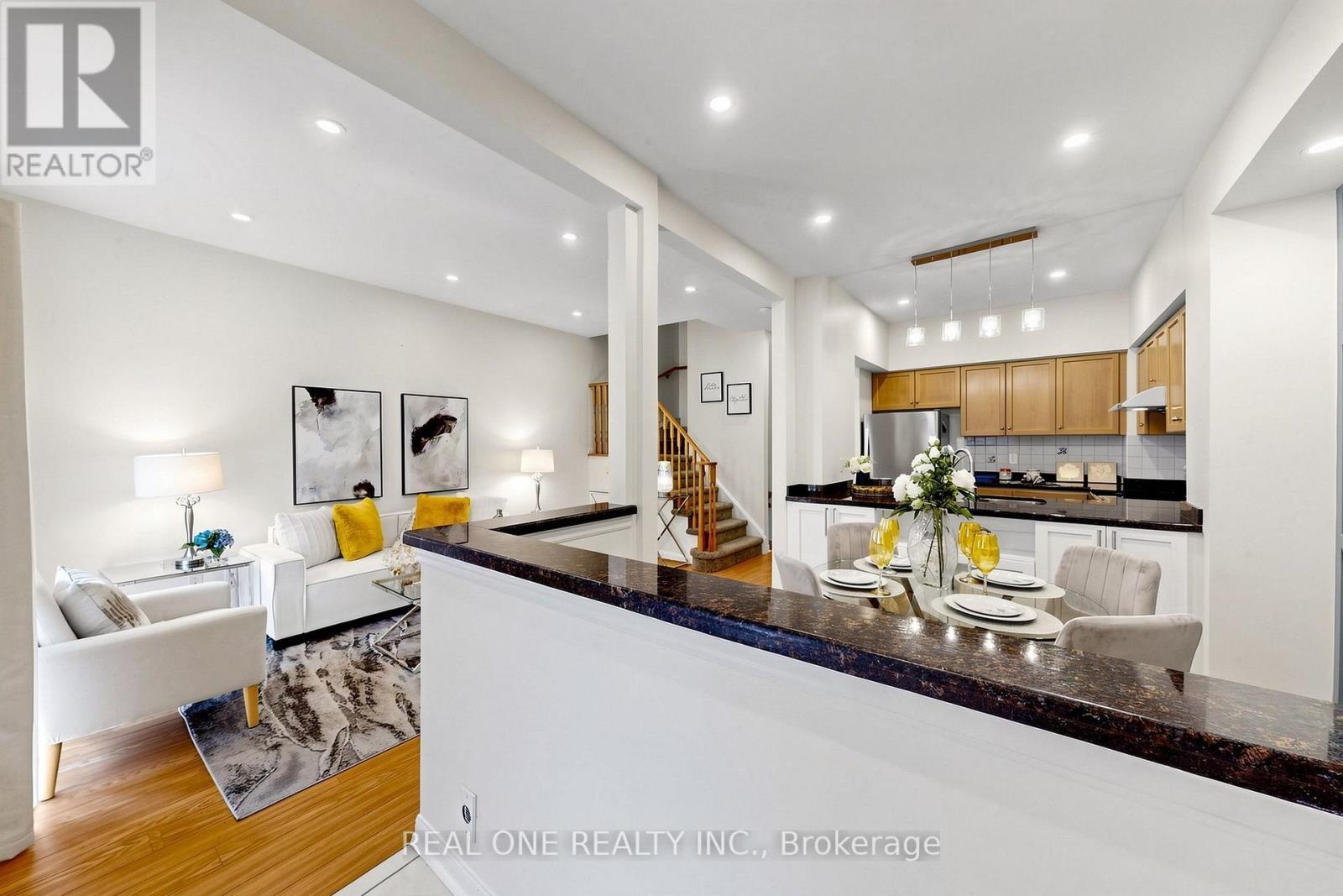 #6 12 ST MORITZ WAY - 17