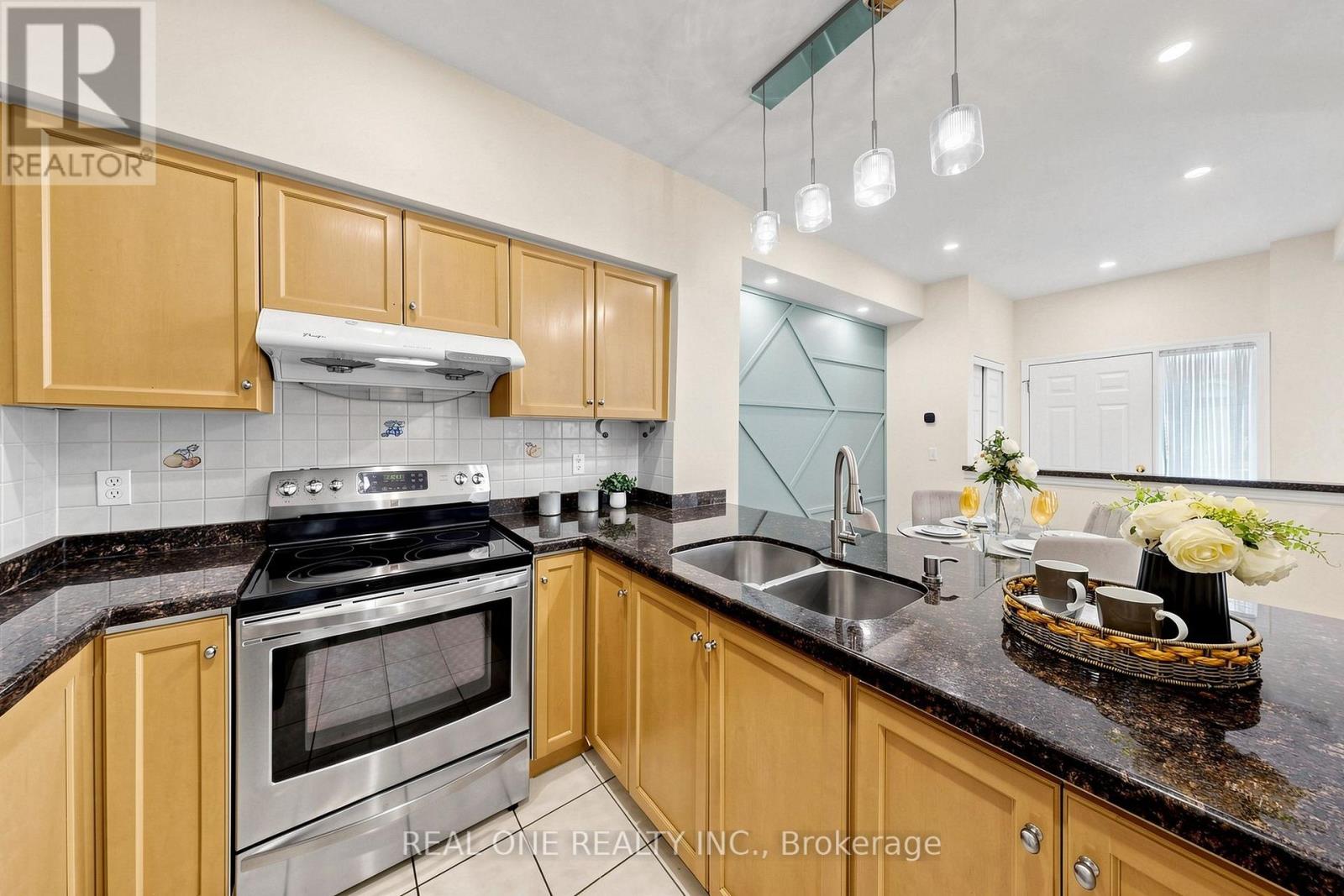 #6 12 ST MORITZ WAY - 15