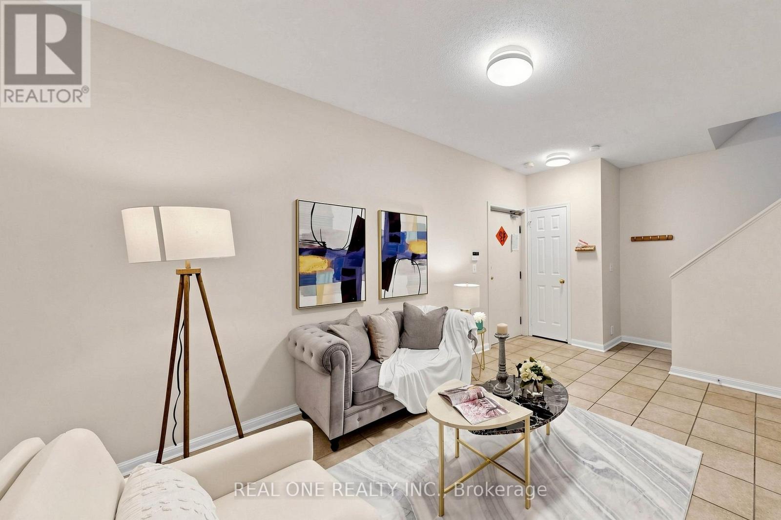 #6 12 ST MORITZ WAY - 38