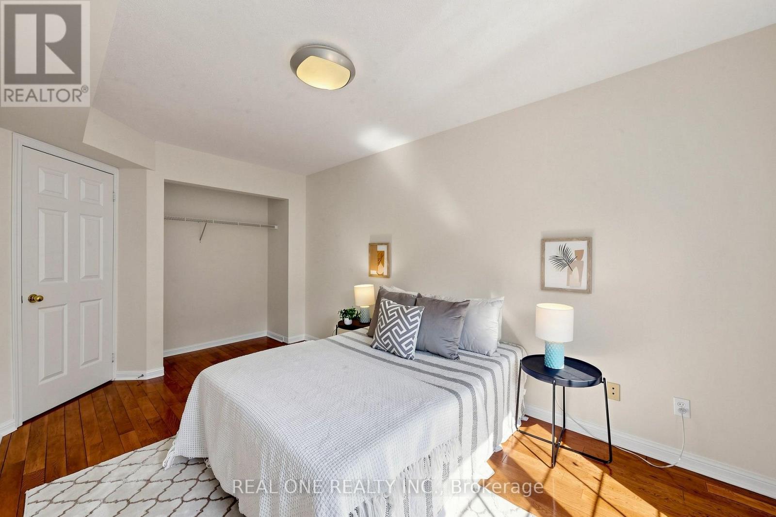 #6 12 ST MORITZ WAY - 30