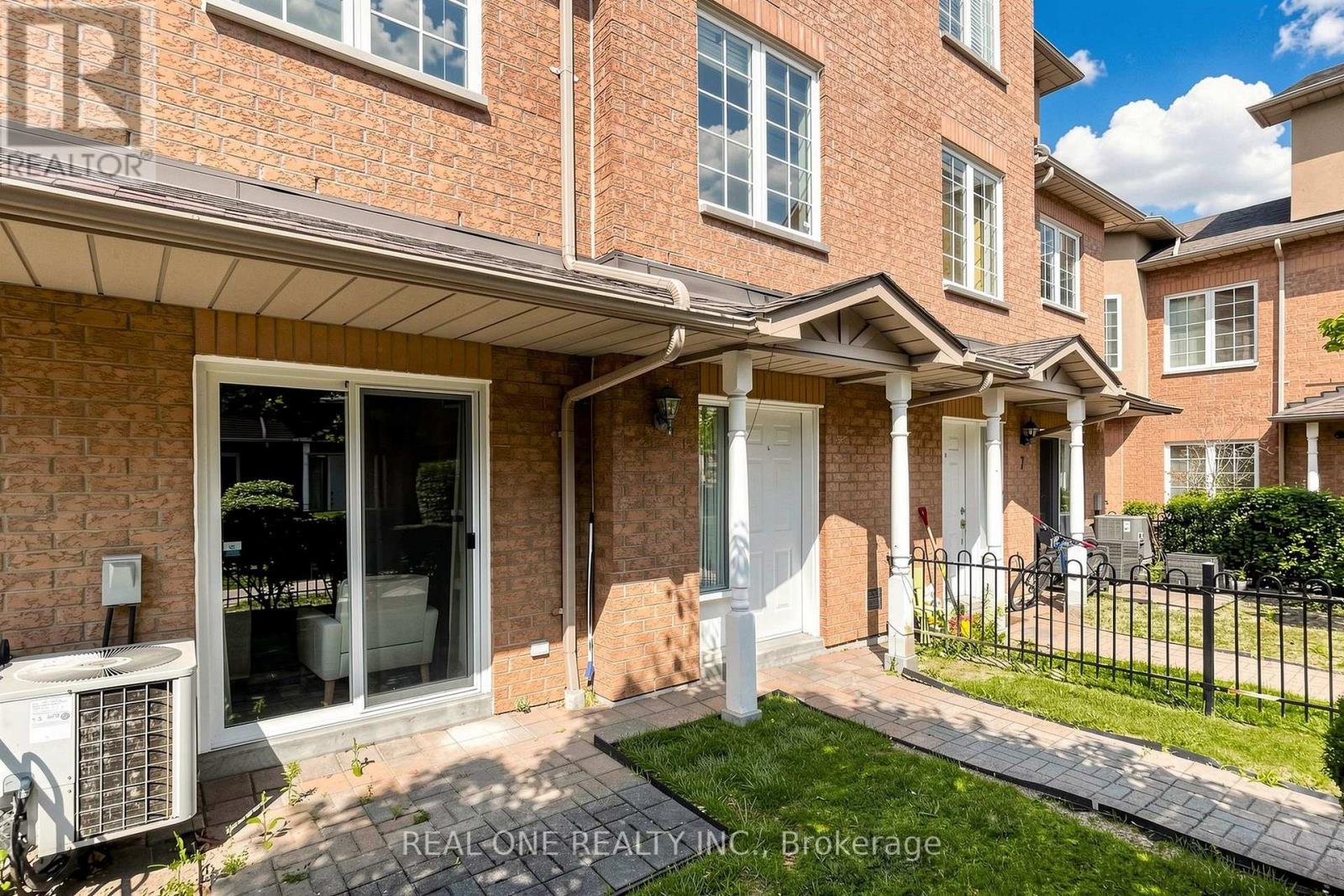#6 12 ST MORITZ WAY - 4
