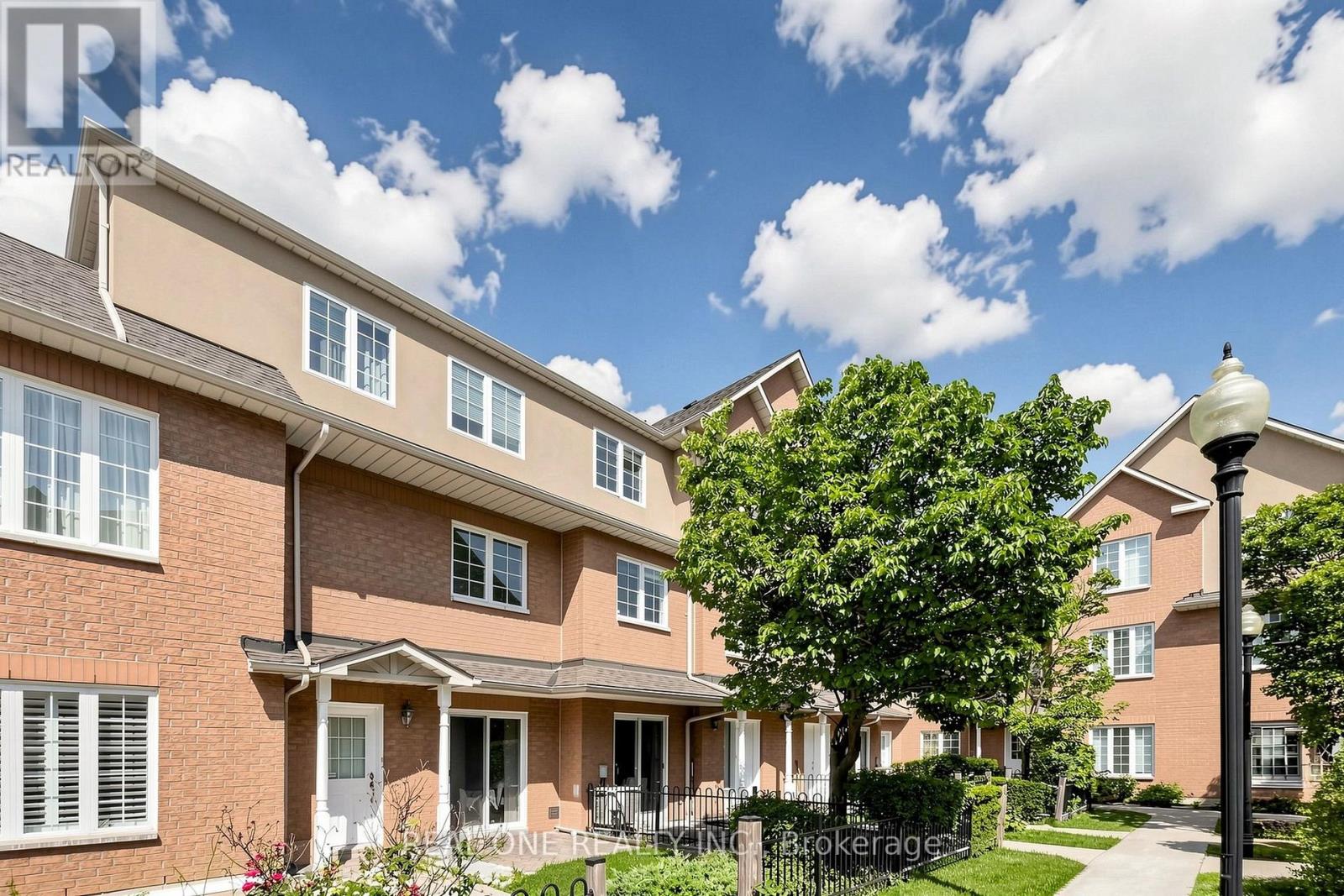 #6 12 ST MORITZ WAY - 43
