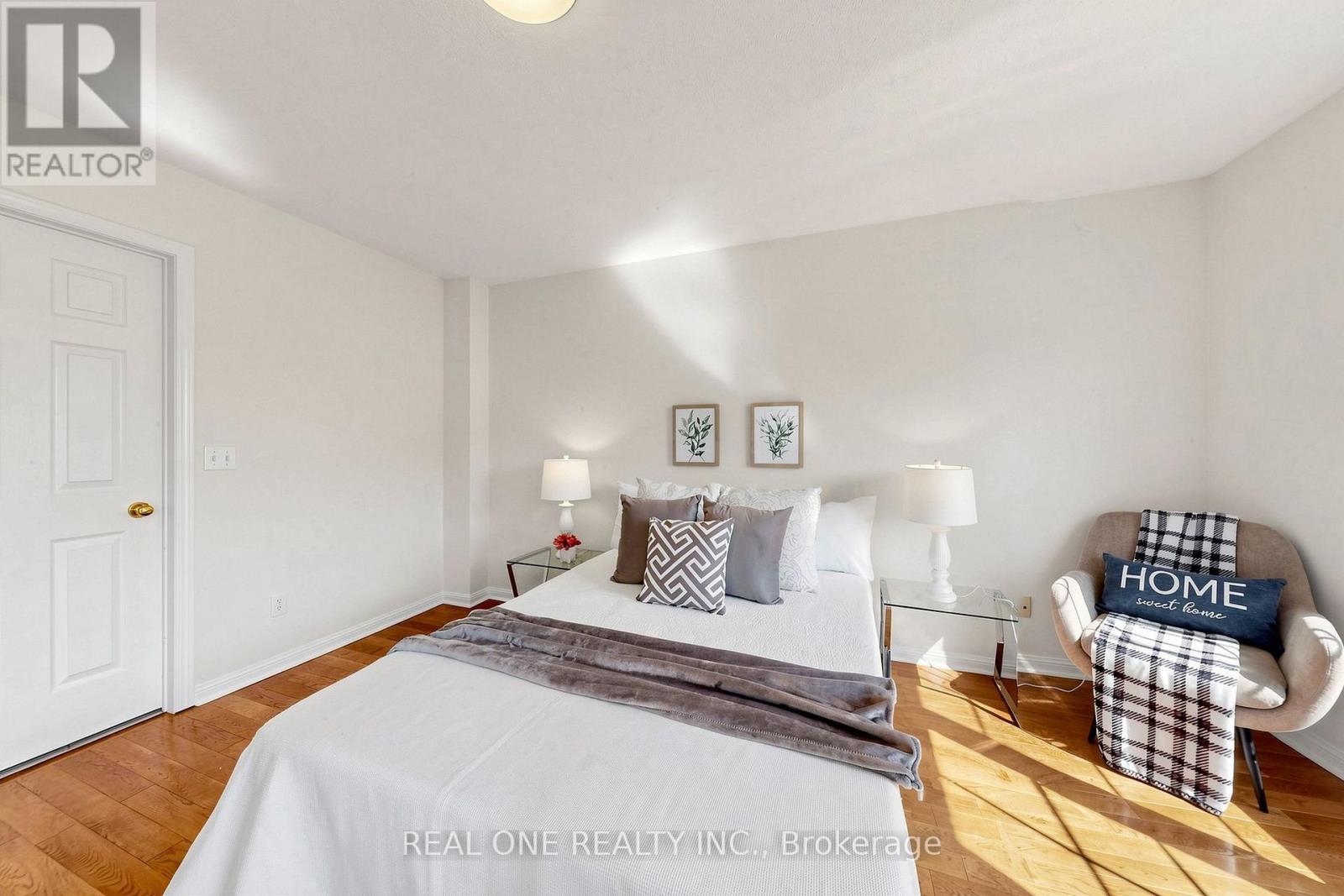 #6 12 ST MORITZ WAY - 20