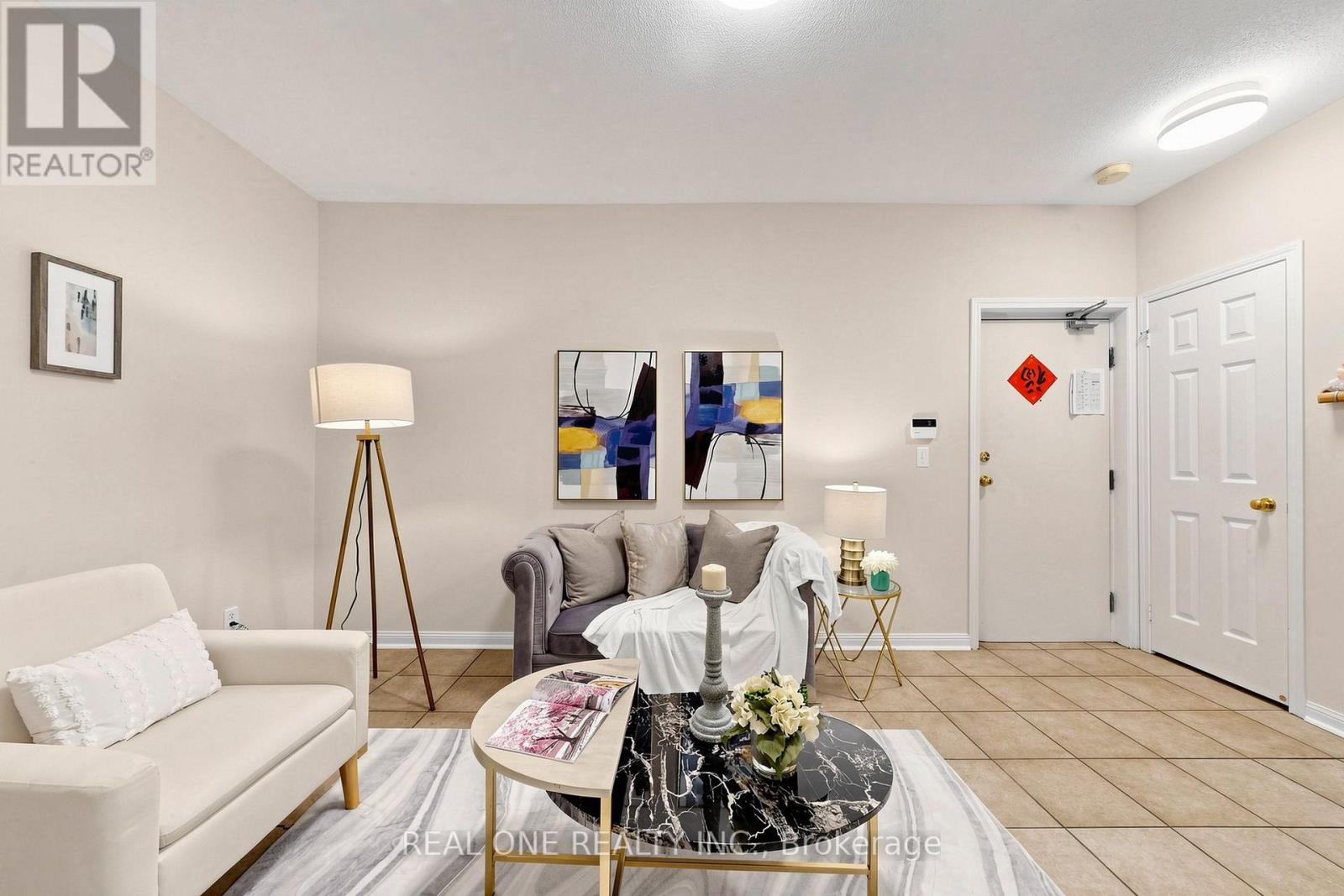 #6 12 ST MORITZ WAY - 37