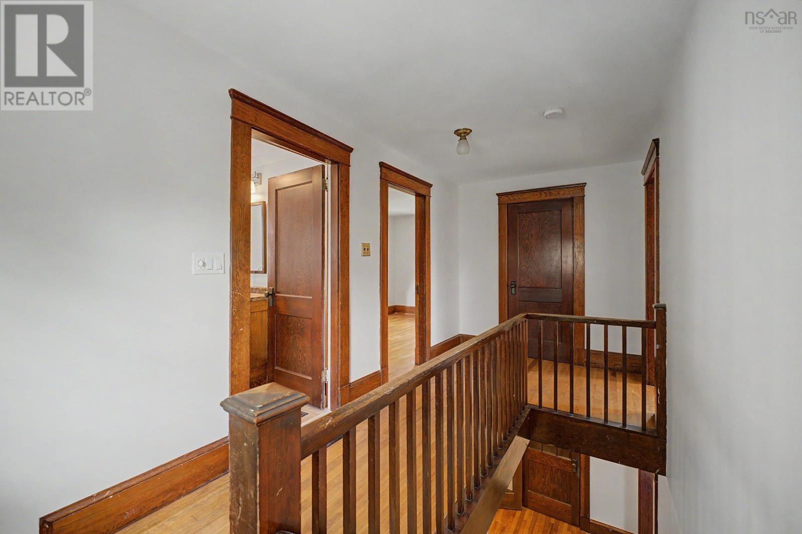 5 Warwick Street - 35