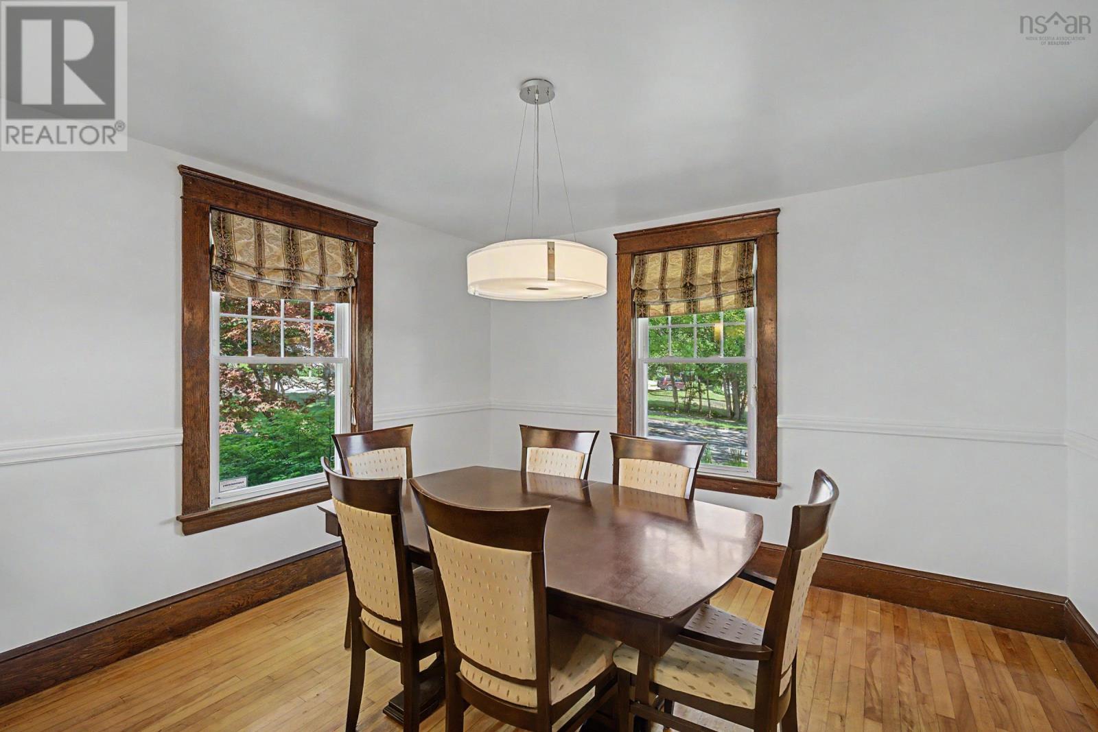 5 Warwick Street - 11