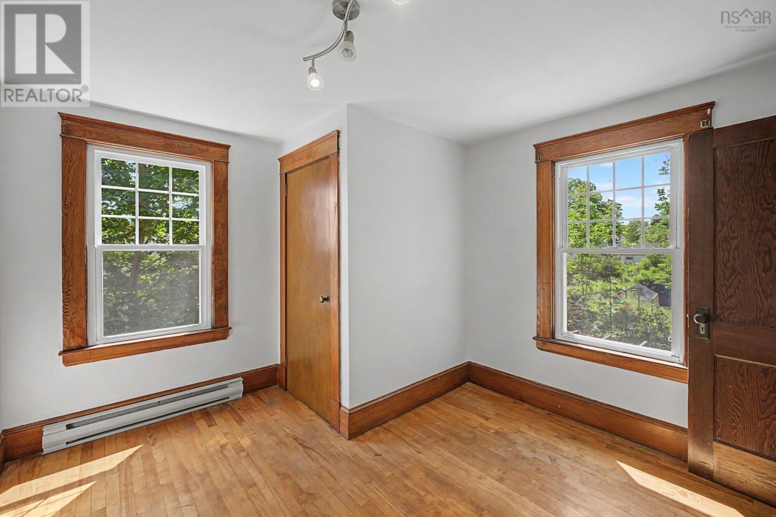 5 Warwick Street - 27