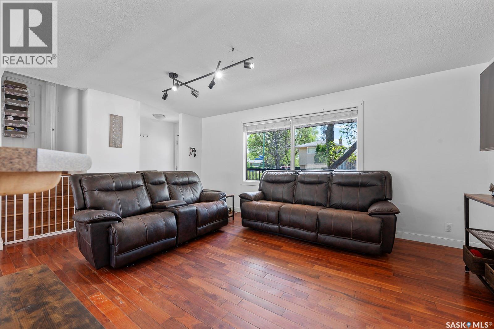 2 PLEASANTVIEW BAY - 6