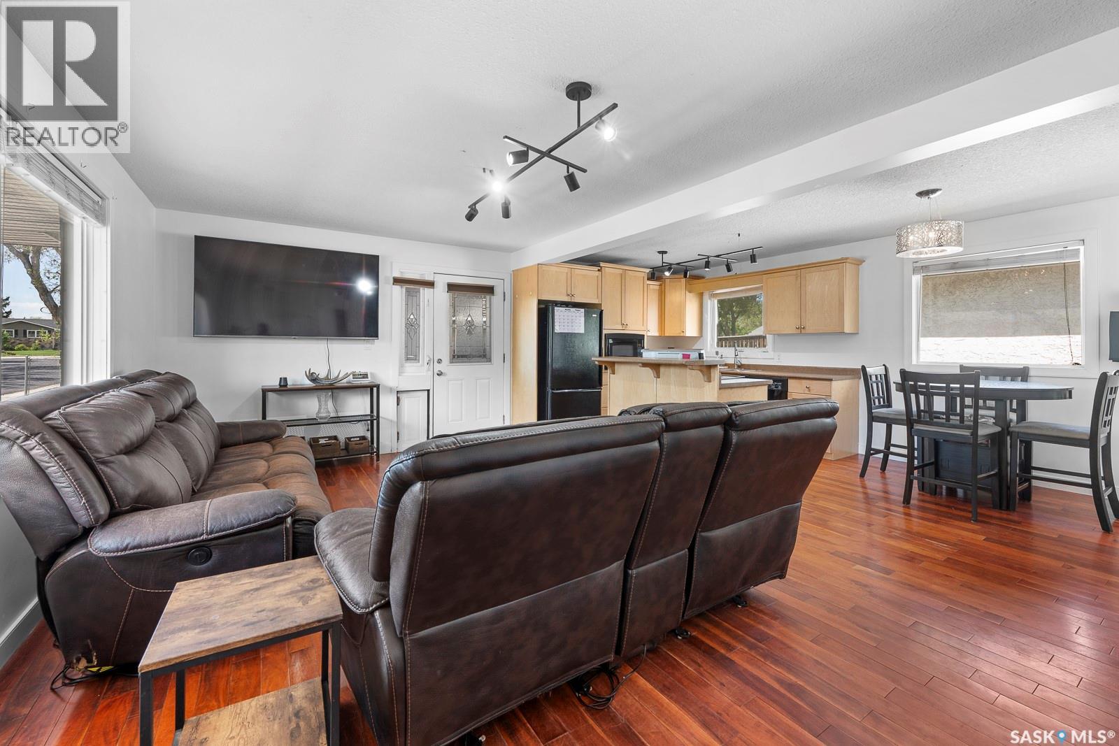 2 PLEASANTVIEW BAY - 3