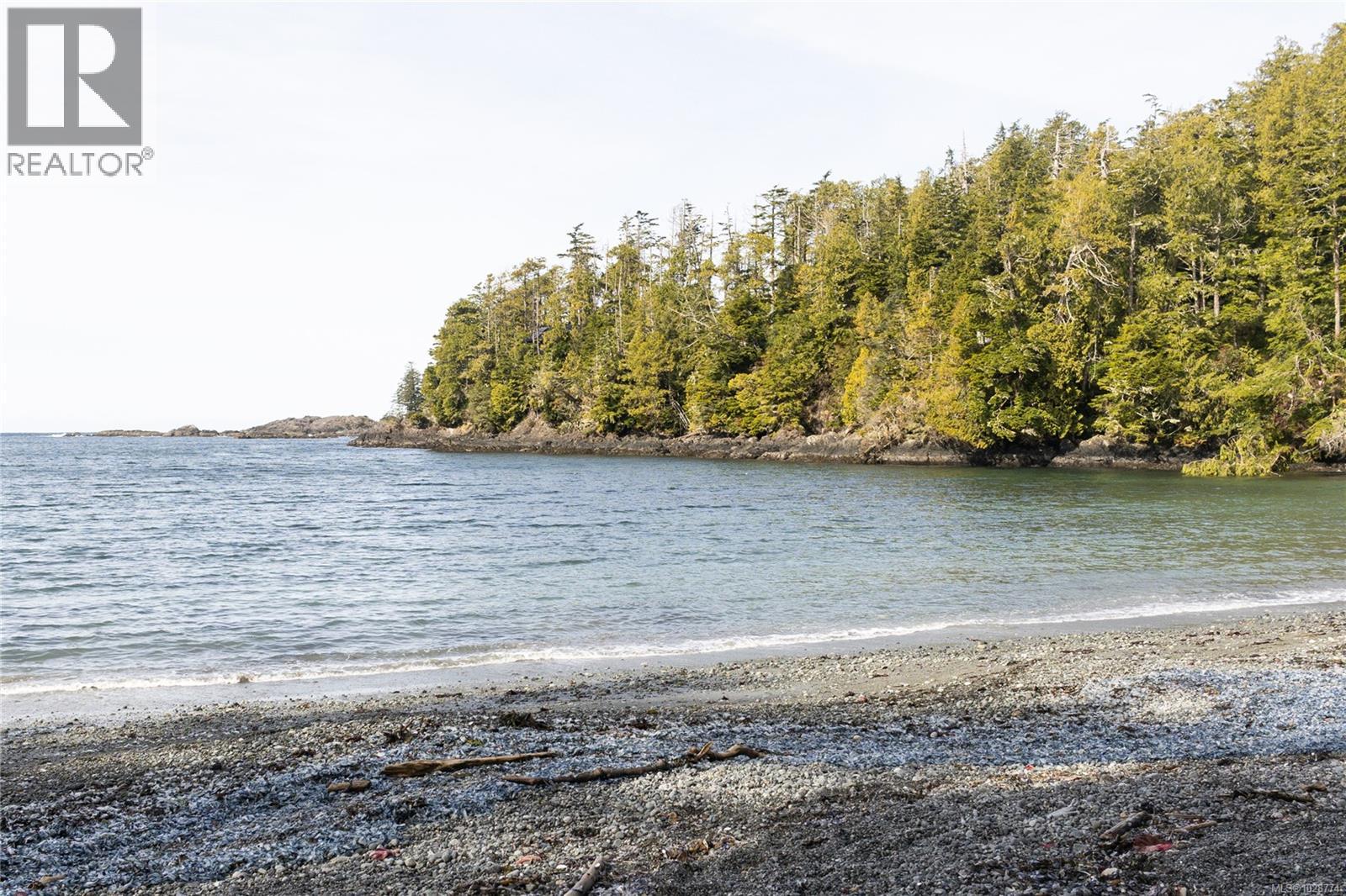 3 1002 Peninsula Rd, Ucluelet