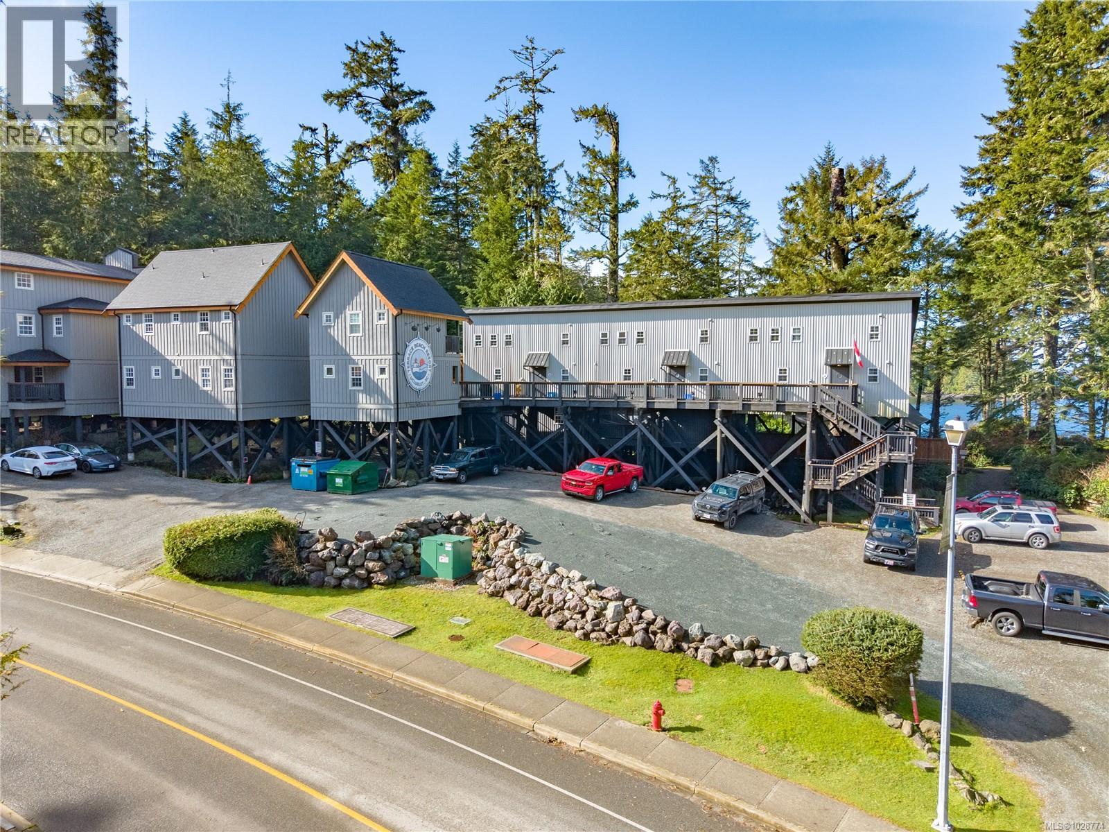 3 1002 Peninsula Rd, Ucluelet