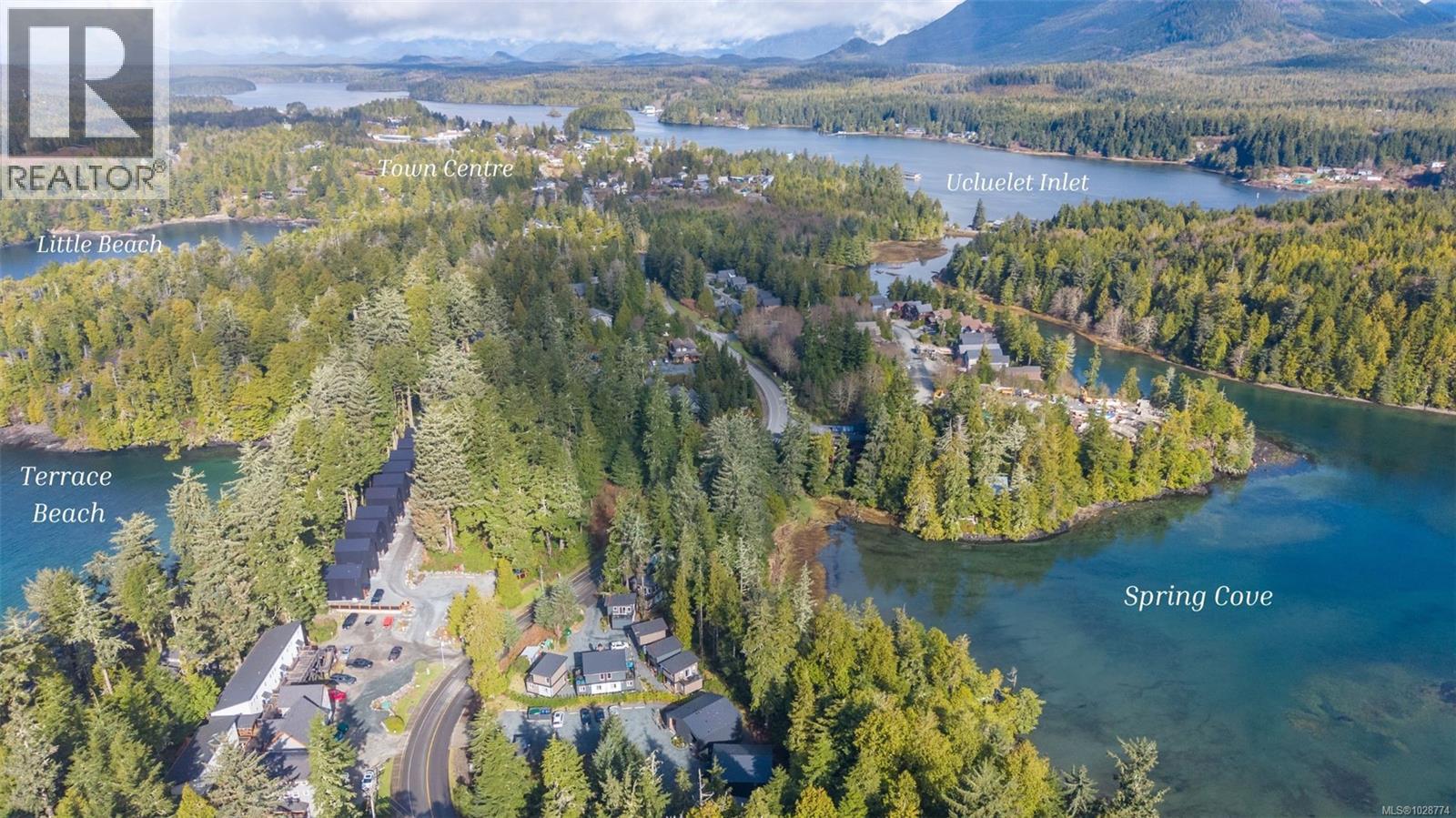 3 1002 Peninsula Rd, Ucluelet