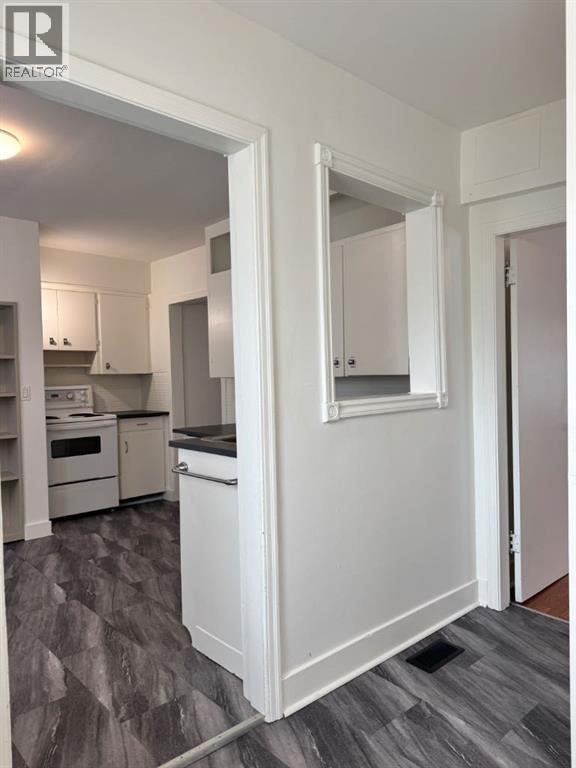 10616 104 Avenue - 4