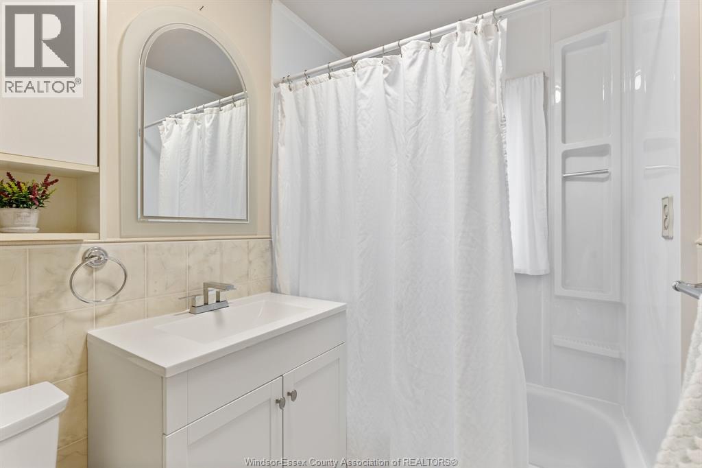 28 WHITE STREET - 10