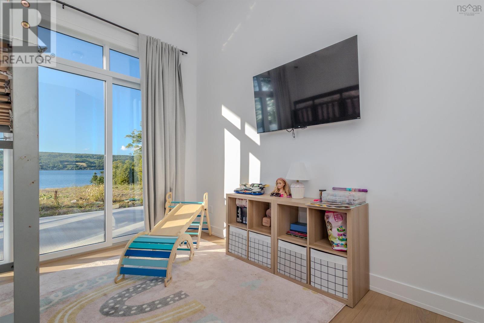 5416 East Bay Highway - 29