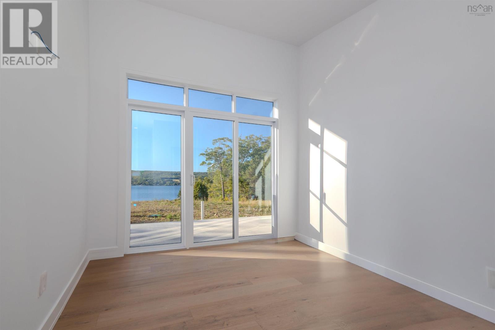 5416 East Bay Highway - 32