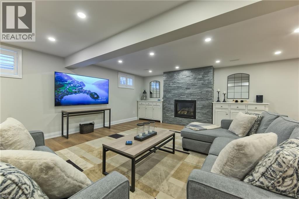 108 WINSTON Street - 23