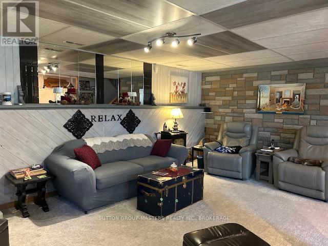 1496 SYDENHAM ROAD - 20