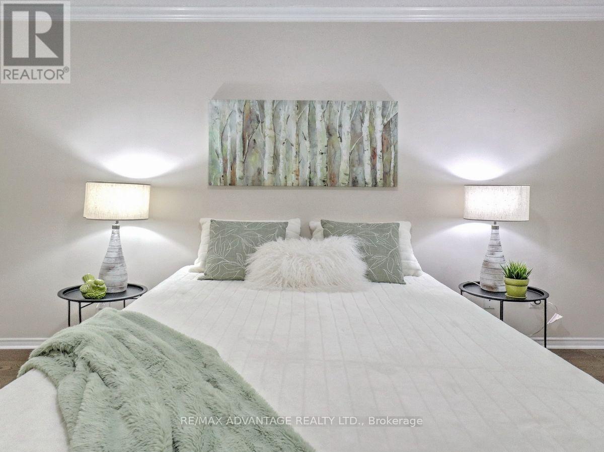 #17 515 PROUDFOOT LANE - 26