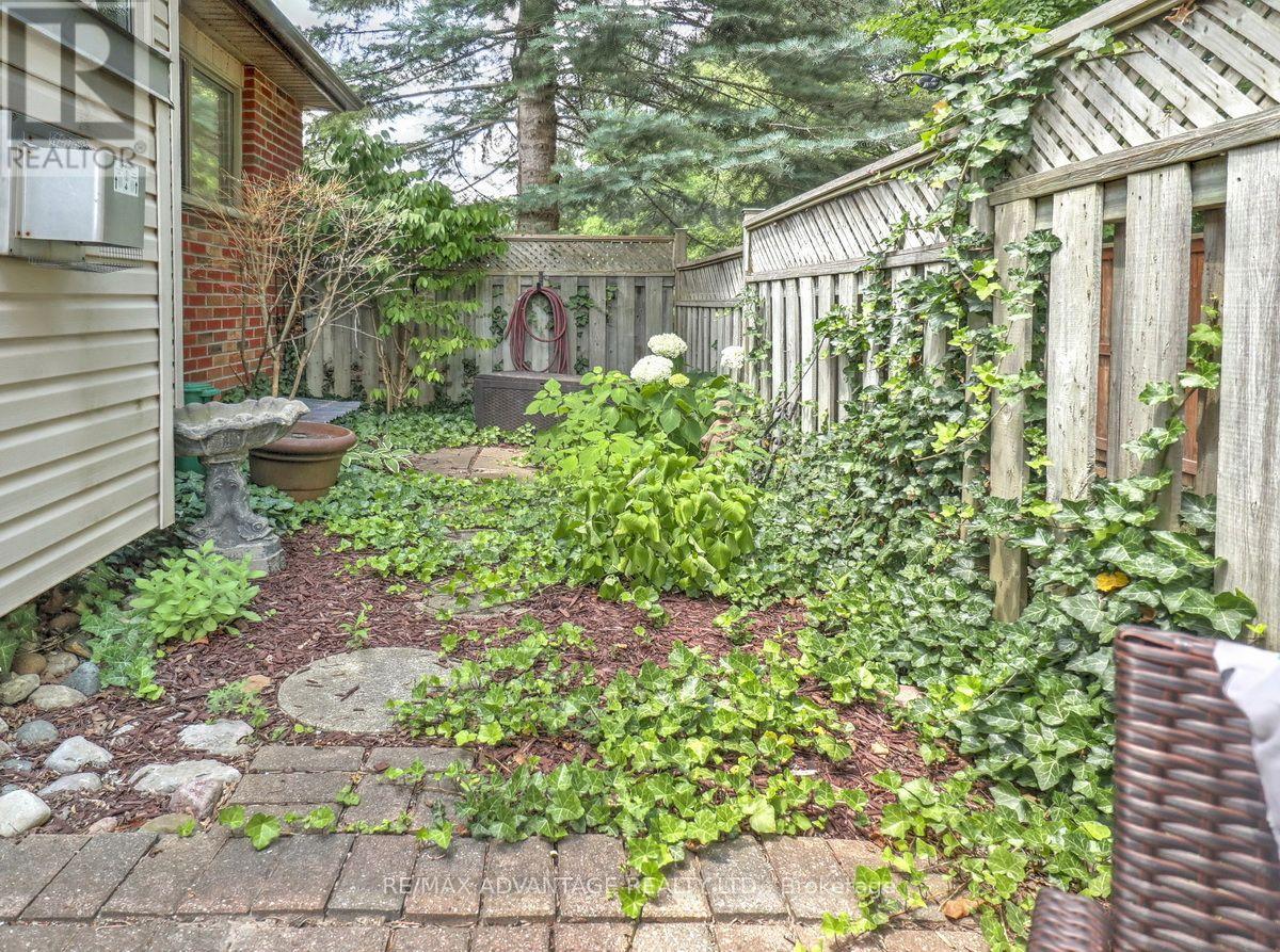#17 515 PROUDFOOT LANE - 42