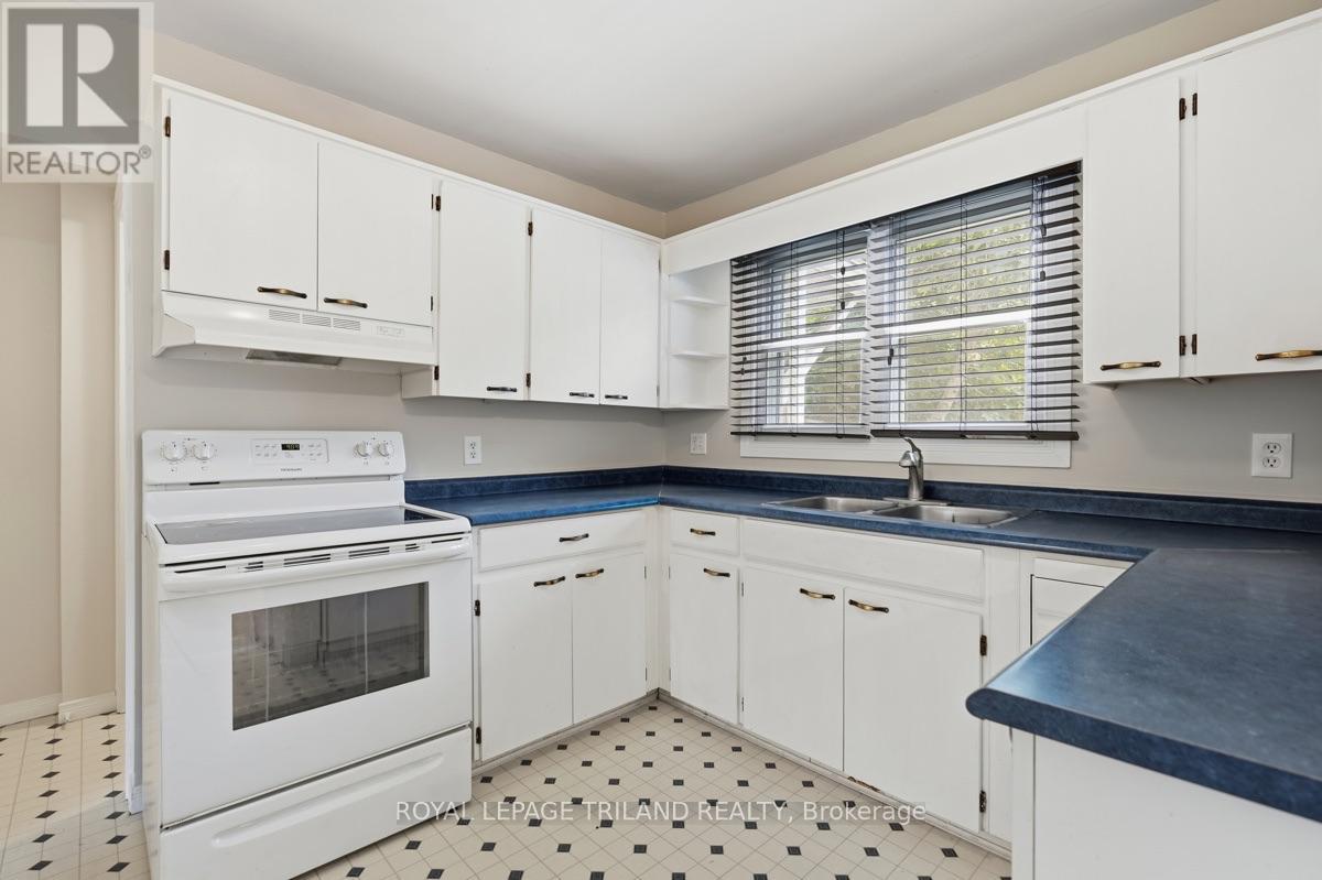 364 FLANDERS ROW - 11