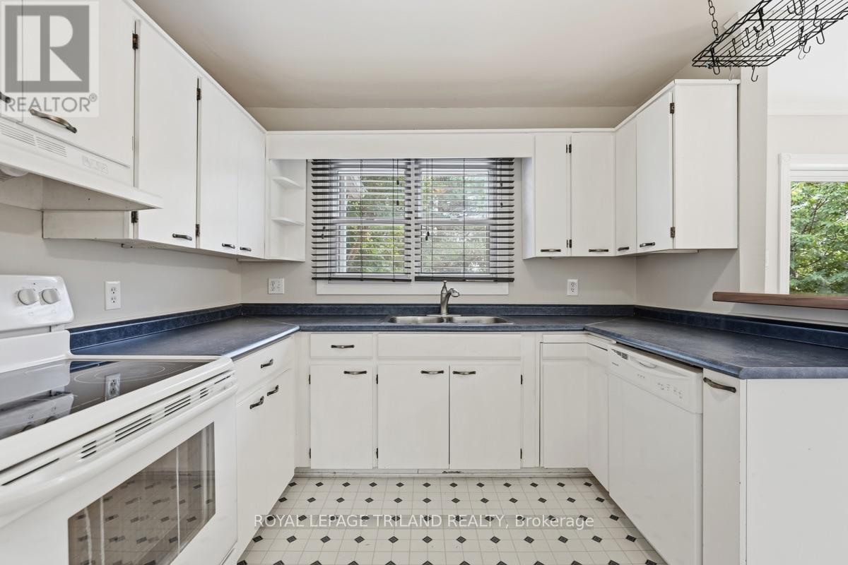 364 FLANDERS ROW - 12