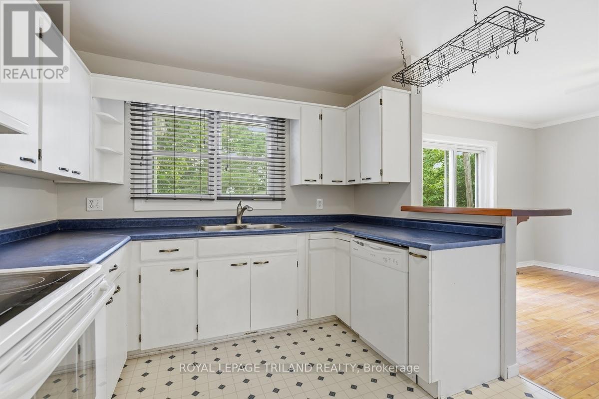364 FLANDERS ROW - 13