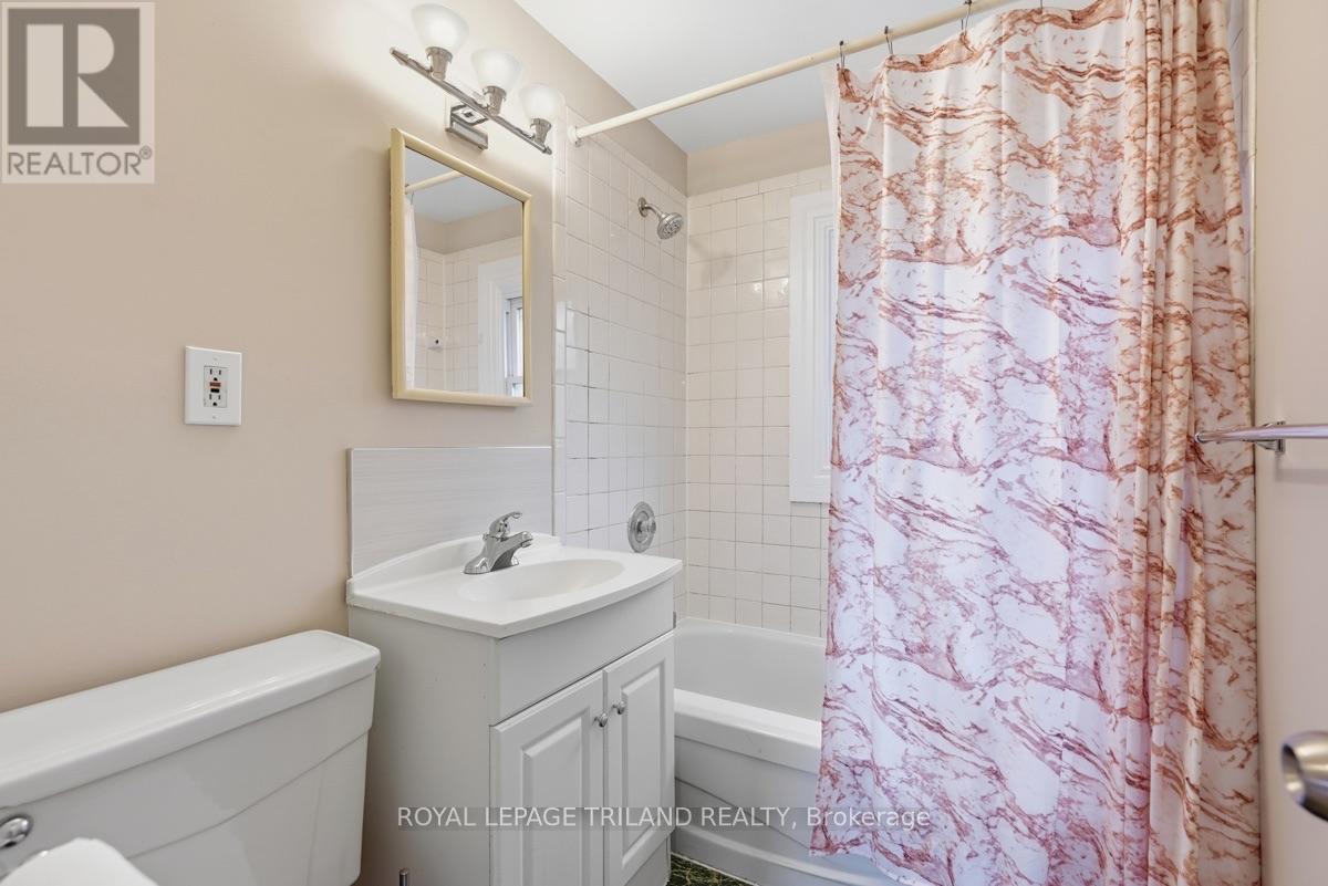 364 FLANDERS ROW - 17