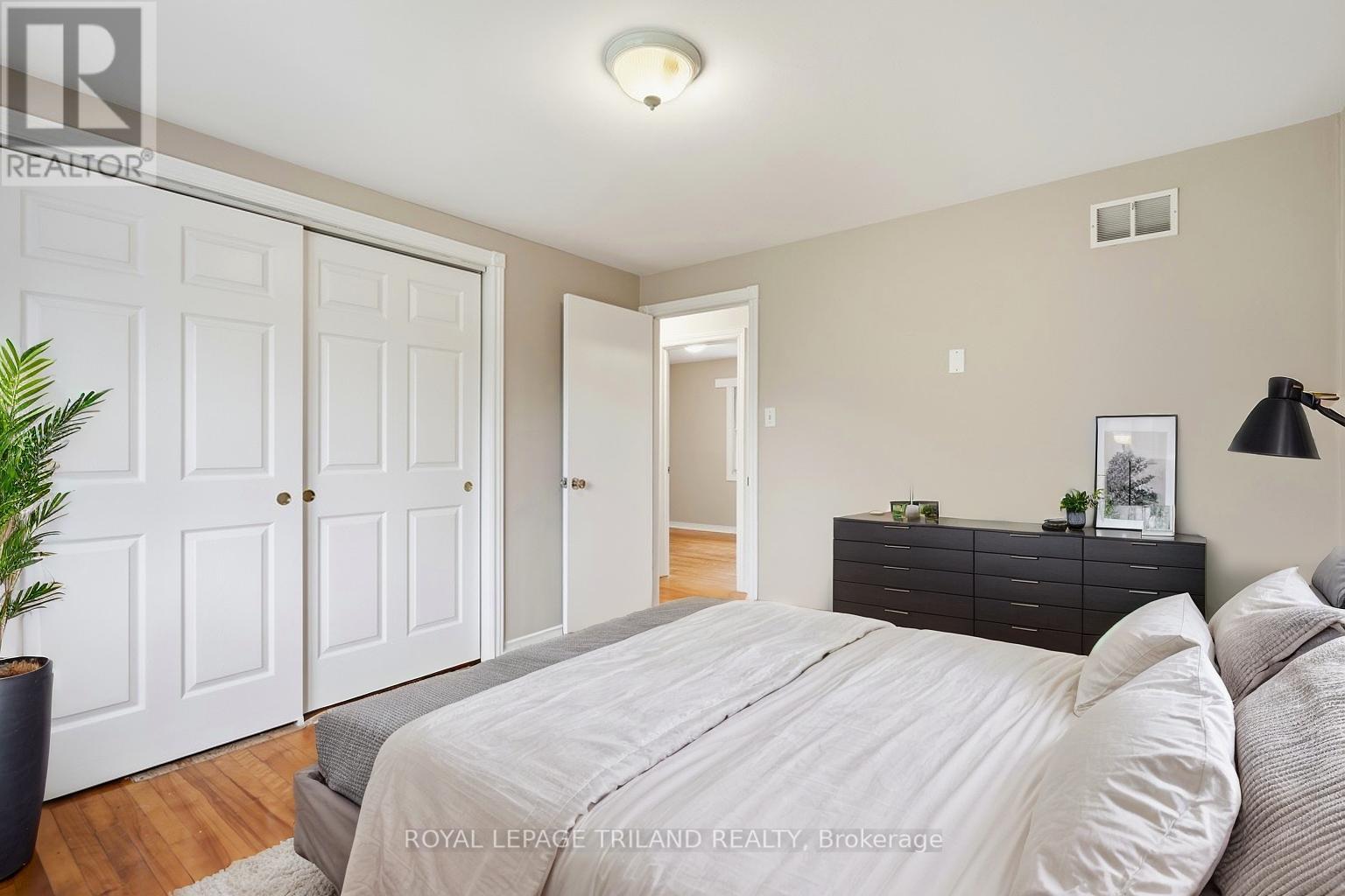 364 FLANDERS ROW - 20
