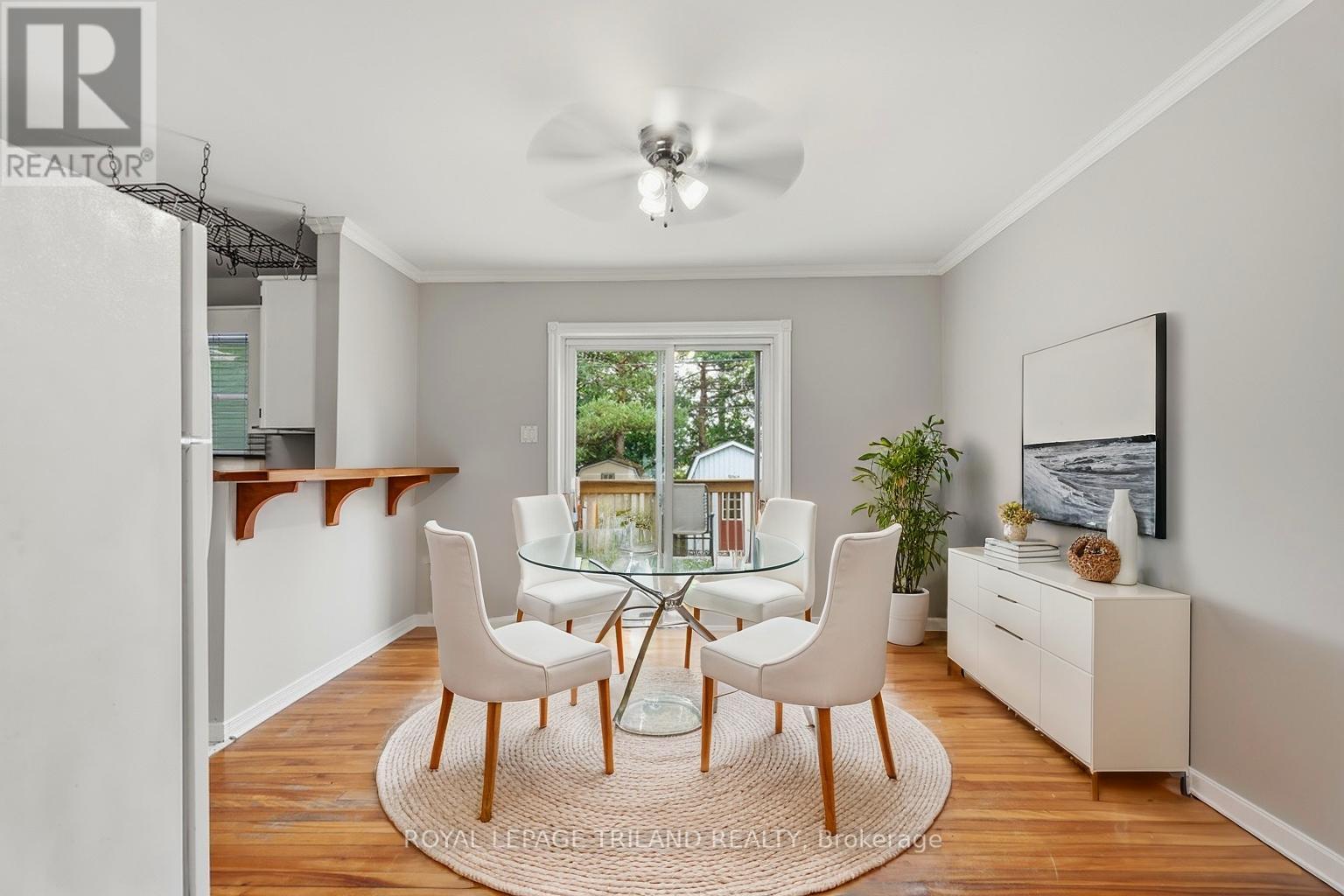 364 FLANDERS ROW - 8