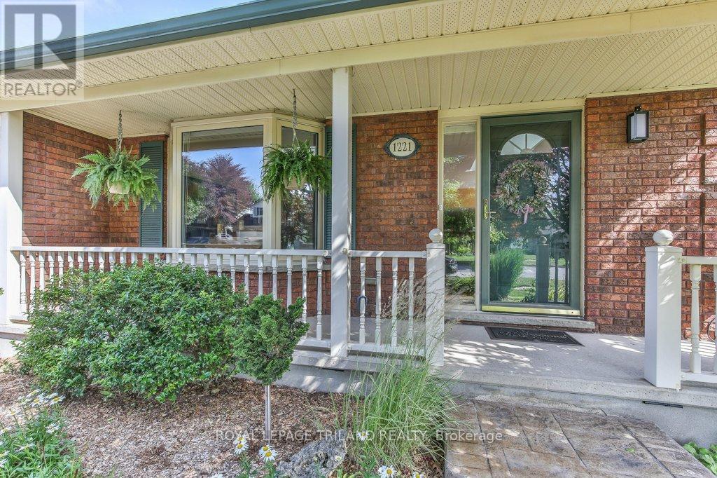 1221 GLENORA DRIVE - 4