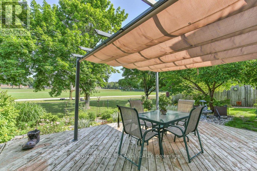 1221 GLENORA DRIVE - 42